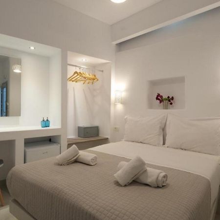 Low Cost Fira Center Rooms Exterior photo